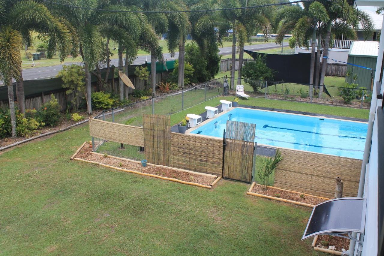Kurrimine 4 Bedroom House And Pool Country house